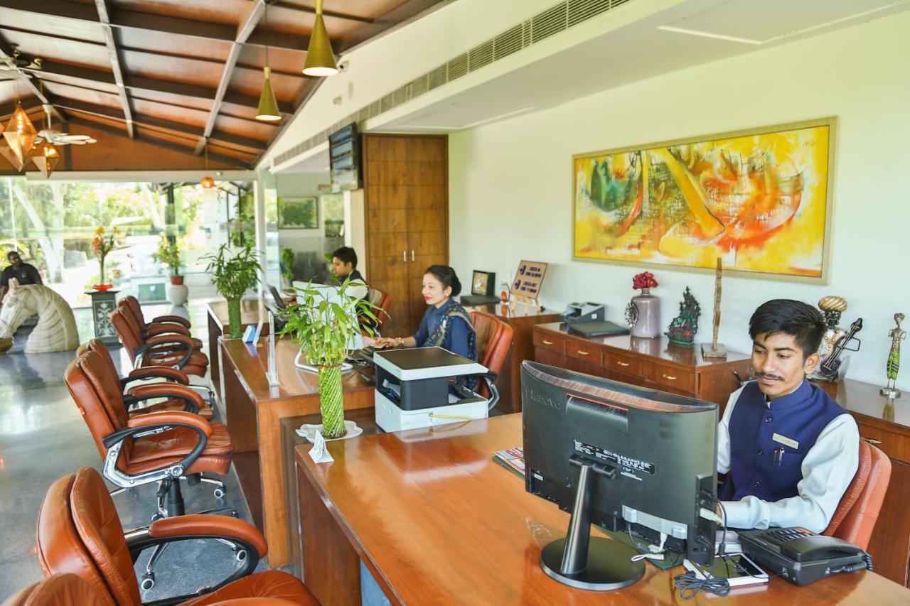 Bamboo Saa Resort & Spa - Udaipur Extérieur photo